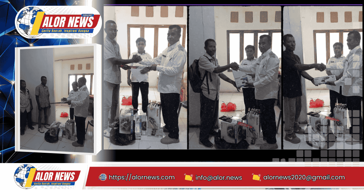 Pemkab Alor Serahkan Bantuan Alat Pertukangan untuk Tiga IKM Fanating