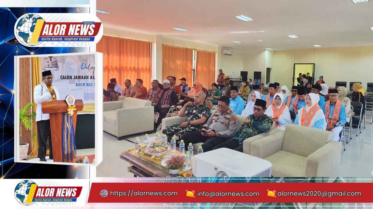 Kepala Kantor Kementerian Haji dan Umrah Kabupaten Alor Muhammad Juremi Pure saat menyampaikan sambutan dalam acara pelepasan jamaah haji Alor Tahun 2026 di Aula Kantor Haji dan Umrah Kalabahi.
