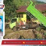 Penyerahan bantuan material pembangunan pagar kepada MIS Al Islamiyah Wolwal oleh keluarga besar Kemenag Alor