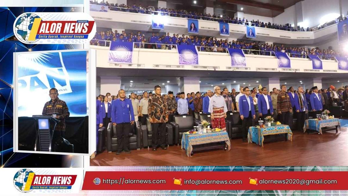 Gubernur NTT Melki Laka Lena dan Wakil Gubernur Johni Asadoma menghadiri pelantikan pengurus PAN se-NTT di Grha Cendana Universitas Nusa Cendana Kupang.